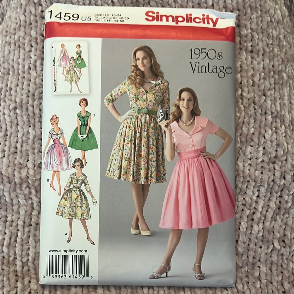 New Simplicity Vintage Dress Pattern